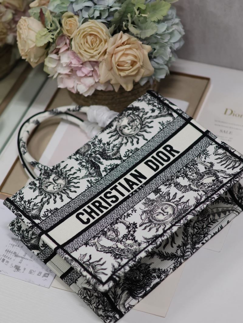 Christian Dior Shopping Bags